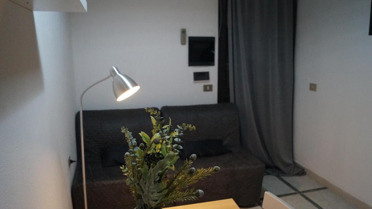 Domo 'E Chelu Apartment Orosei Bagian luar foto