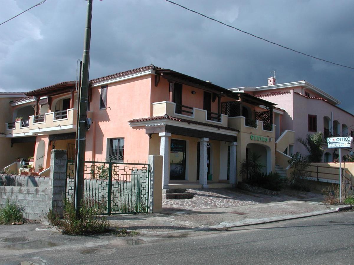 Domo 'E Chelu Apartment Orosei Bagian luar foto